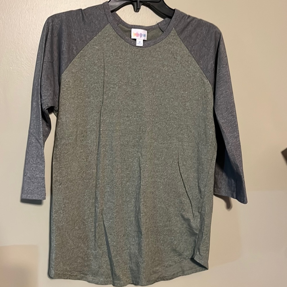 Lularoe top - L22